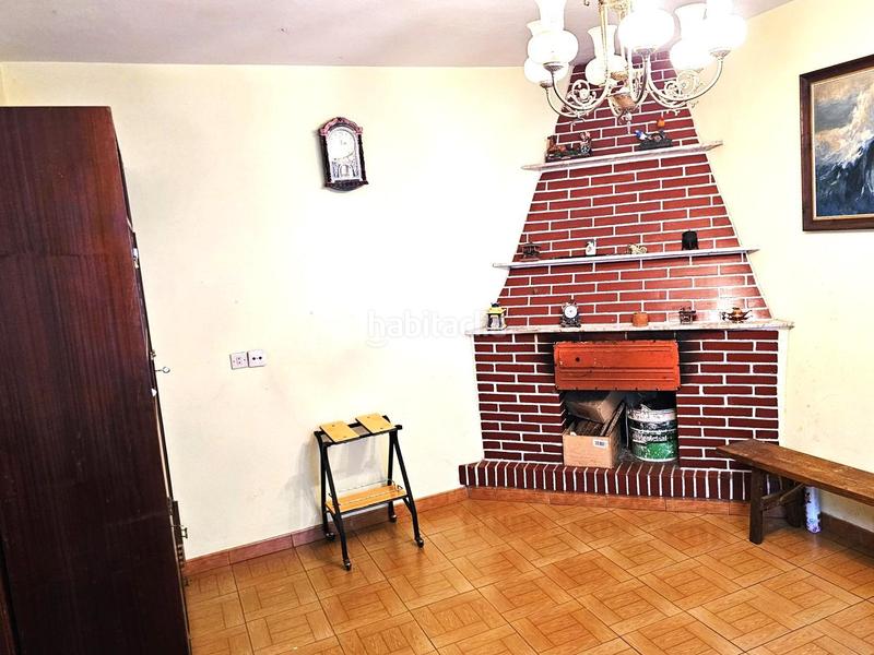 Foto 30a9db19-5086-426a-bd16-c24cce26893e. Casa adossada amb aparcament a Quirós