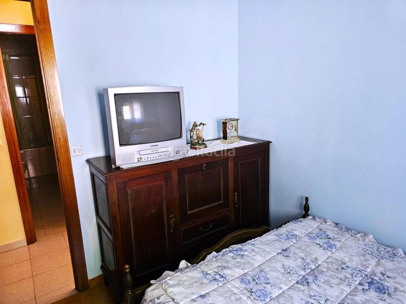 Foto 6a32155f-ca68-46c8-a9c7-2539392608d9. Casa adossada amb aparcament a Quirós