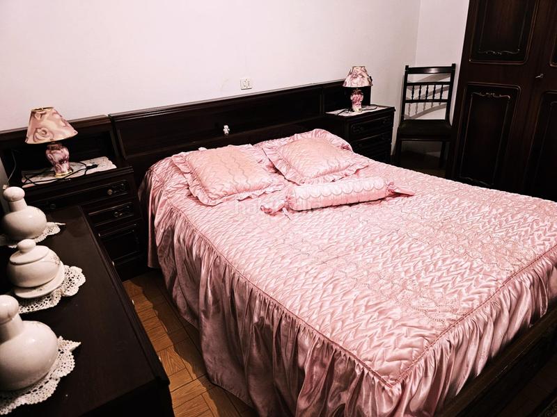 Foto 7acc0647-641a-4f25-87cc-149f62e898ae. Casa adossada amb aparcament a Quirós