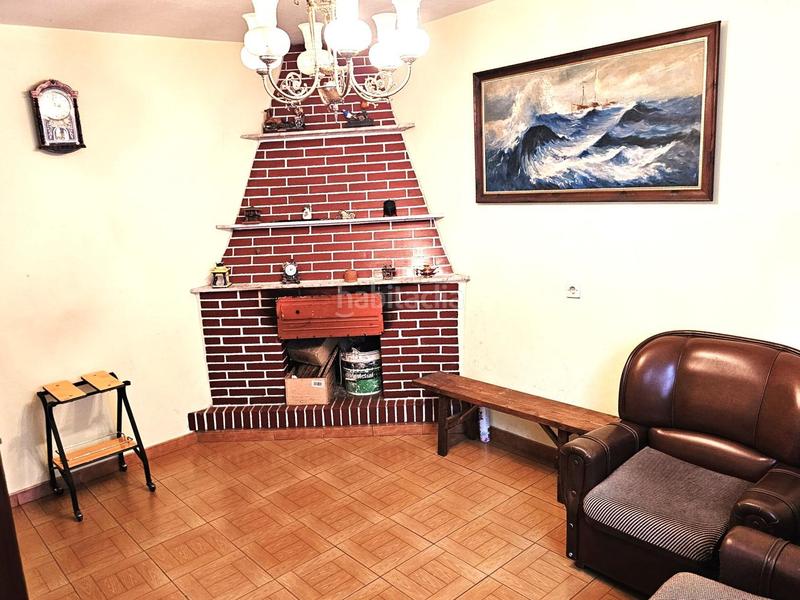 Foto 7d7b5c40-8c03-495a-a507-ad0c541fc5a1. Casa adossada amb aparcament a Quirós