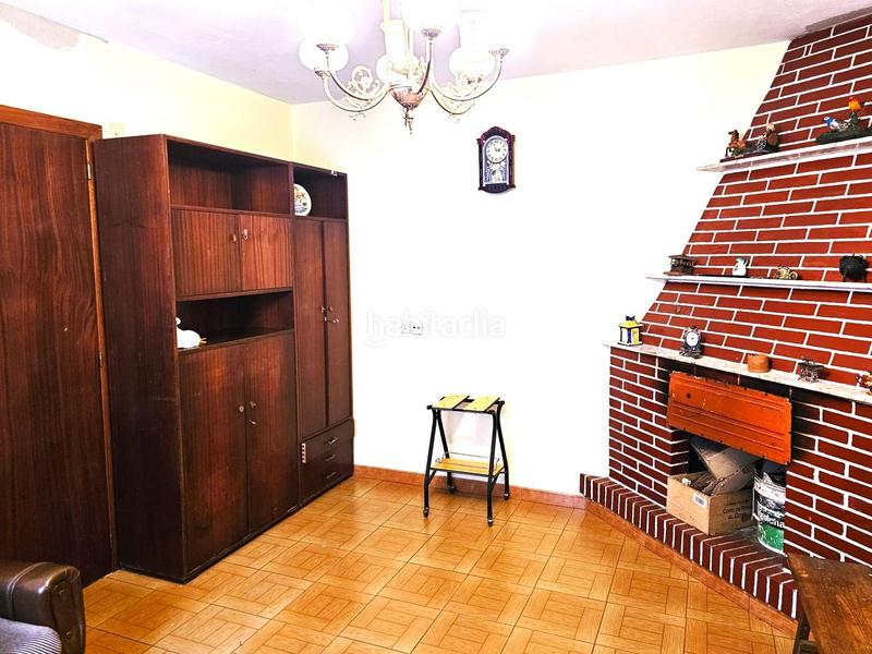 Foto bf71c789-c61f-44ad-b5ab-95b351ae384b. Casa adossada amb aparcament a Quirós