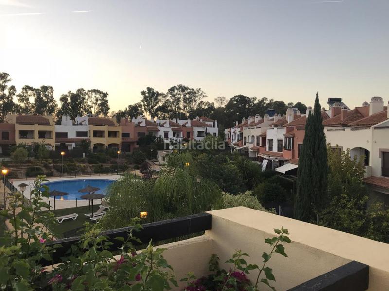 Foto c1498325-2877-4102-8cde-652e6b4254cf. Casa adossada a calle diego borrego 28 a Las Pajanosas Guillena