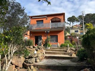 Xalet a Residencial Begur-Esclanyà. Chalet amplio en esclanyà  4hab., estudio, solárium, garaje dobl