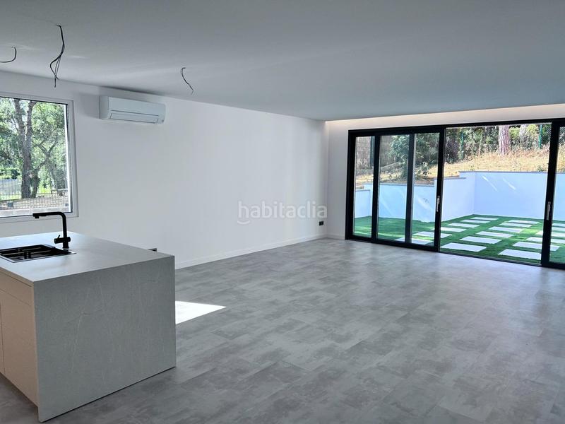 Foto 3b1dbbfd-9d02-4c6a-a083-54fea9770a97. Chalet  nuevo 4hab., piscina privada, garaje y gran jardín en Llagostera