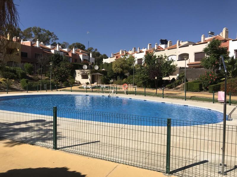 Foto dc946fd3-c8ff-4fbc-9b70-794e18b0c1f7. Location maison jumelée dans calle diego borrego 28 dans Guillena