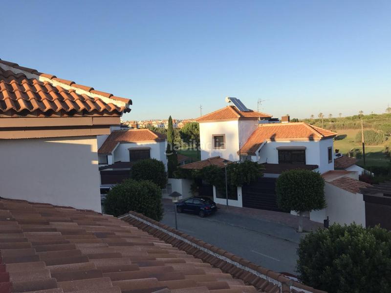 Foto b0d92277-8991-4dbc-9277-5c4768e43ca1. Miete reihenhaus in calle diego borrego 28 in Las Pajanosas Guillena