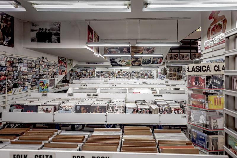 Foto 50e7aeca-75f8-4285-8ee2-9bea8432fc93. Local comercial magnifico local comercial en rentabilidad, excelente ubicación cfernandez de los rios. en Madrid