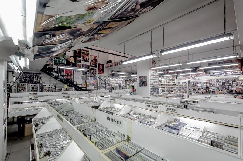 Foto 570890ad-1655-42f4-9e76-8b41404e0fb0. Local comercial magnifico local comercial en rentabilidad, excelente ubicación cfernandez de los rios. en Madrid