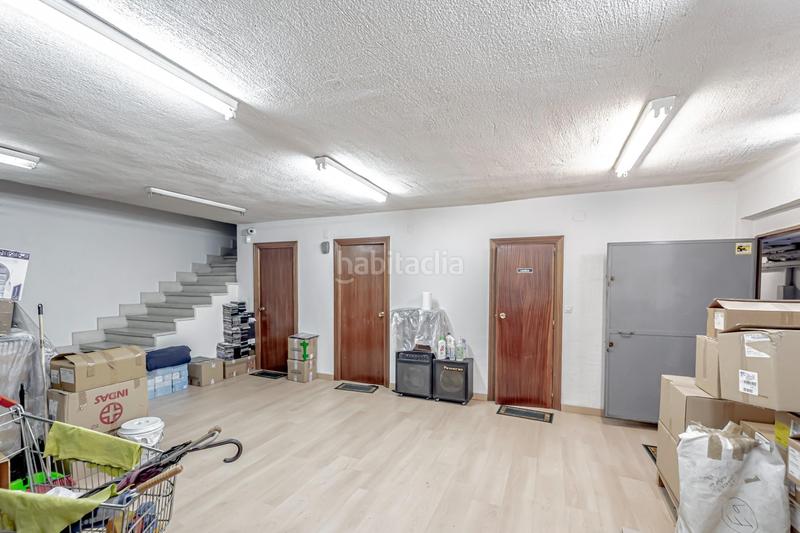 Foto d43c4ed0-bb5b-415e-bfae-066edeb710c5. Local comercial magnifico local comercial en rentabilidad, excelente ubicación cfernandez de los rios. en Madrid