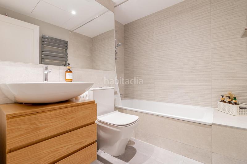 Foto b620ec2a-69ac-4f3f-9f20-37055e0f07b3. Planta baixa amb calefacció aparcament piscina a Boadilla del Monte