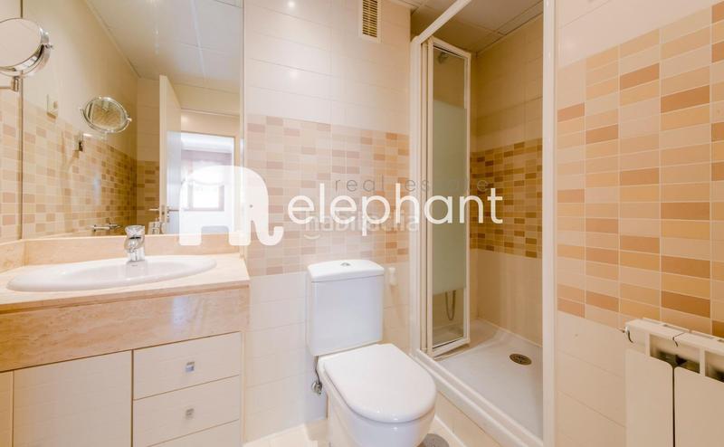 Foto 7db9bbd7-6049-443c-9a81-90fb1cefacf9. Ground floor with heating parking pool in Viñas Viejas Boadilla del Monte