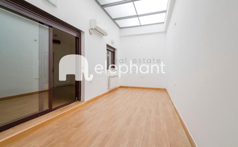 Foto ab18e586-b9d2-4a25-9c1f-fbd63b418caa. Ground floor with heating parking pool in Viñas Viejas Boadilla del Monte