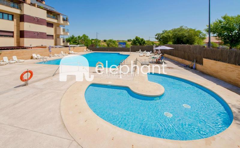 Foto cdb6b01b-43f6-4c73-bee6-20d4a2c03a81. Ground floor with heating parking pool in Viñas Viejas Boadilla del Monte