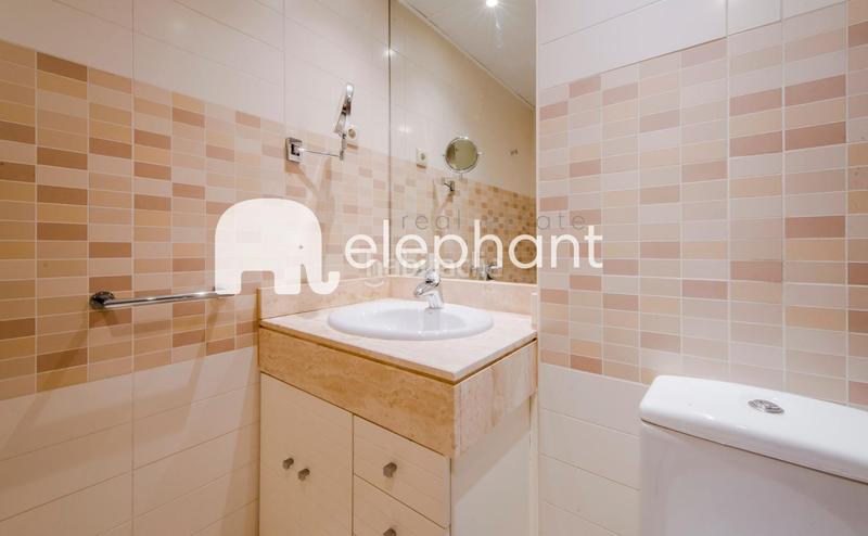 Foto e11a753f-fb3c-4947-85fc-bbaa153cd2af. Ground floor with heating parking pool in Viñas Viejas Boadilla del Monte
