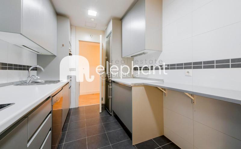 Foto e4725948-a5dc-4257-9e6b-7354dd9b5944. Ground floor with heating parking pool in Viñas Viejas Boadilla del Monte