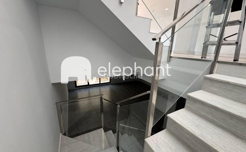 Foto d0664297-ed6f-4b9e-9629-adff96f592e3. Alquiler casa adosada alquiler chalet adosado con piscina privada en Boadilla del Monte