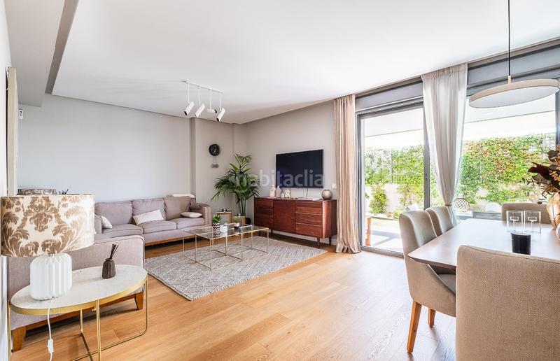 Foto d8c5d845-66f9-47b0-80b0-d1fa4e1d4ff9. Piano terra con parcheggio piscina in Valenoso Boadilla del Monte