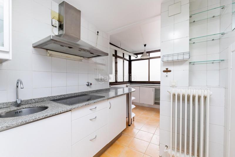 Foto 67ca0a6a-11b2-4672-ae0c-6dfffa45cb2c. Alquiler ático aticodúplex de 3 dormitorios con piscina comunitaria en Pozuelo de Alarcón