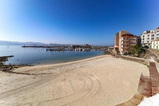 Planta baixa a Sanxenxo Pueblo. Piso con terraza y vistas al mar en sanxenxo  4 dormitorios  2 g
