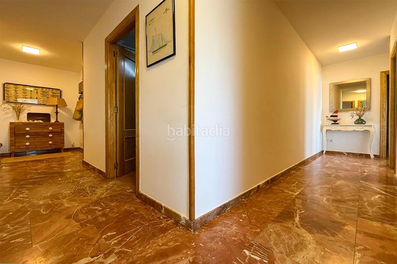 Foto c8af8ffe-8fd7-4973-b5cb-6b8c787791bc. Ground floor with parking in Sanxenxo pueblo Sanxenxo