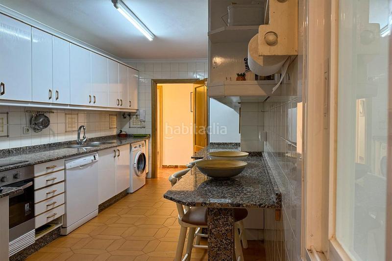 Foto e7befa6d-21ac-46d9-a81e-eafdfe278e2c. Ground floor with parking in Sanxenxo pueblo Sanxenxo