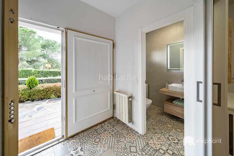 Foto 0e988e9d-5b55-43ce-9104-6bd15bce3c39. Chalet mit parking pool in La Berzosilla Torrelodones