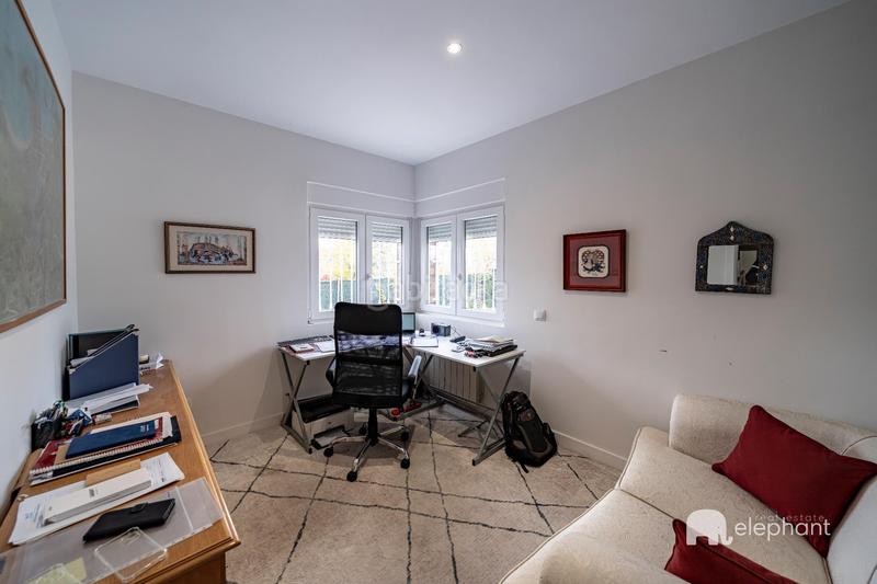 Foto 27c65f21-9e02-4b8b-81fc-6034eb6a93f5. Chalet mit parking pool in La Berzosilla Torrelodones