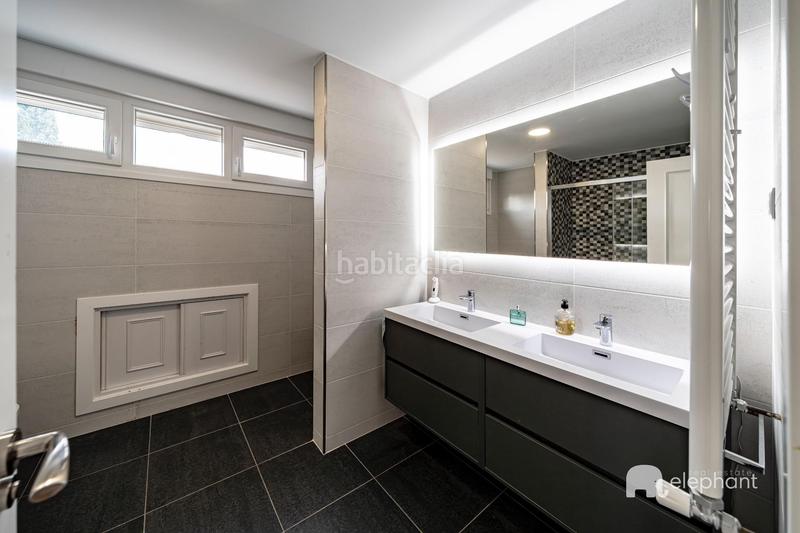 Foto 2d1db854-4f05-4885-983d-f47a91e55261. Chalet mit parking pool in La Berzosilla Torrelodones