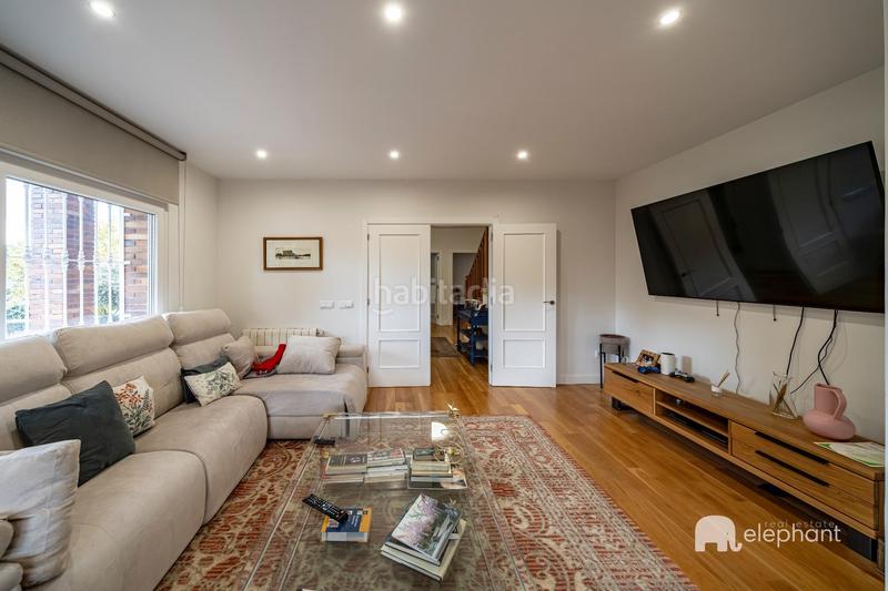 Foto b8ccc46a-3a98-4686-9690-9c0c788a9405. Chalet mit parking pool in La Berzosilla Torrelodones