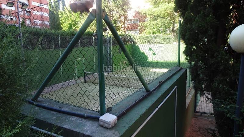 Foto 0d83f7e6-08c7-4642-9b19-953efda2b994. Dúplex alfa ofrece en venta ático dúplex en la zona de conde orgaz.. en Madrid