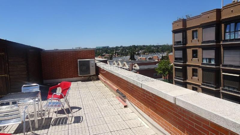 Foto 15522031-806b-4a32-adbc-1273df73d6f6. Dúplex alfa ofrece en venta ático dúplex en la zona de conde orgaz.. en Madrid