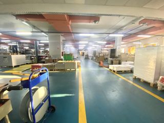 Capannone industriale in Simancas. Se ofrece en venta nave industrial ubicada en el polígono julián