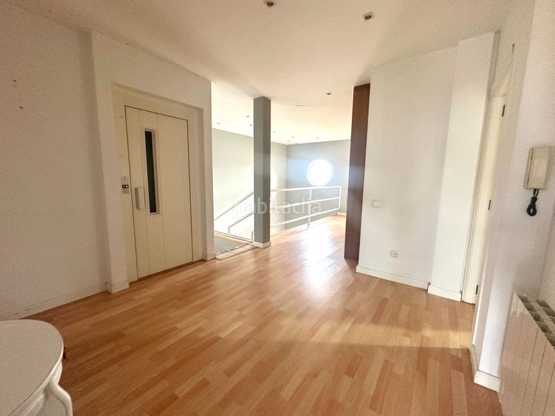 Foto 379f5532-dd07-47c9-9198-1b3c5bd7f1fe. Casa adossada amb calefacció aparcament a Pinar del Rey Madrid