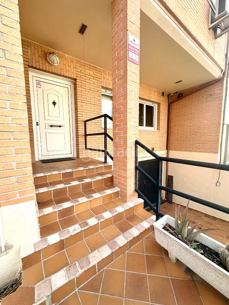 Foto fa9b2a3c-edac-45ba-9b32-57eed5e7899a. Casa adossada amb calefacció aparcament a Pinar del Rey Madrid