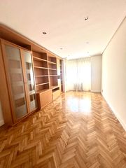 Pis a Quintana. Vivienda totalmente exterior en una de las zonas más demandadas