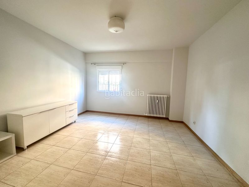 Foto f42fddb8-a11d-4edd-8b07-41384ce52463. Rent flat with heating in Hispanoamérica-Bernabéu Madrid