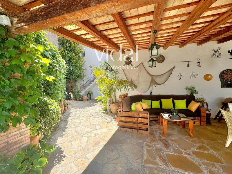 Foto 7e7aba4c-653a-4a5f-a6b2-e4873480ff87. Casa con riscaldamento parcheggio in Avinguda Catalunya Palamós