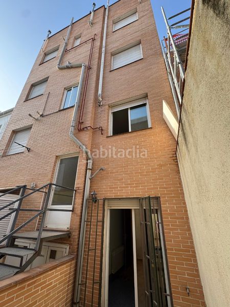 Foto efb327c5-7532-41a7-8991-8f98a4fa6e90. Dúplex amb calefacció a Los Cármenes Madrid