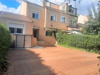 Lloguer Casa adossada  Calle pandora 9. Una gran oportunidad