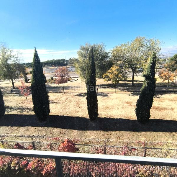 Foto e69c5528-c7fd-4b31-8470-e47ce0c38ae0. Dúplex en calle castillo de fuensaldaña 91 leer atentamente! en Rozas de Madrid (Las)