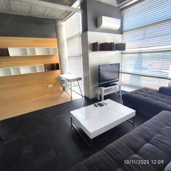 D�plex en Calle castillo de fuensalda�a 91. Leer atentamente!