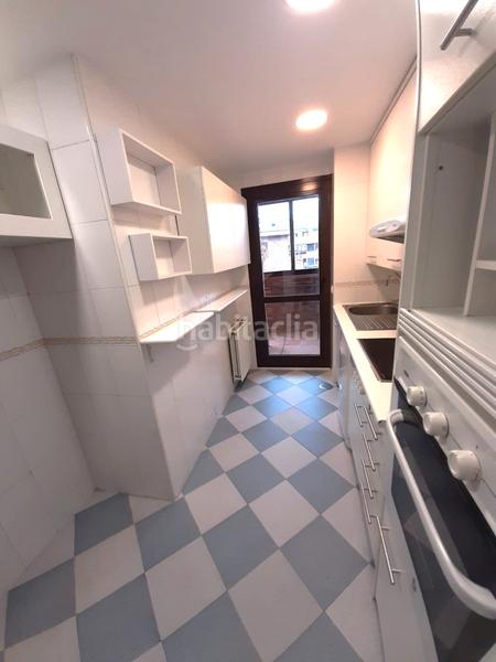 Foto b282fb38-029b-40cc-ac48-4d241e54fa7c. Alquiler ático en calle islas pitiusas 23 en El Pinar-Punta Galea Rozas de Madrid (Las)