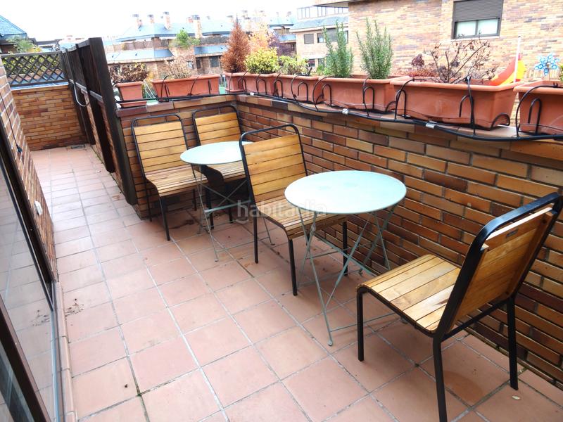 Foto 8ca63af0-42f7-4c93-970d-9b4f8c0115ef. Location attique dans calle islas pitiusas 23 dans El Pinar-Punta Galea Rozas de Madrid (Las)