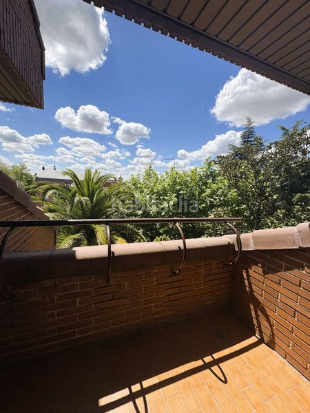 Foto 15fada48-bc66-4776-8f2b-9a4148450827. Towny house with fireplace heating parking pool in Rozas de Madrid (Las)