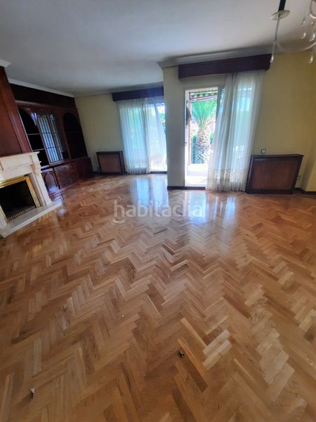 Foto f5e76a75-dc97-4bf2-bd2f-6b619633aef4. Towny house with fireplace heating parking pool in Rozas de Madrid (Las)