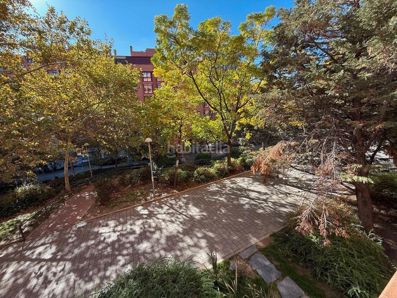 Foto 2fc73d8e-4266-408c-a9d5-318276175f0f. Piso  exterior en urbanización de recién construccion en Madrid