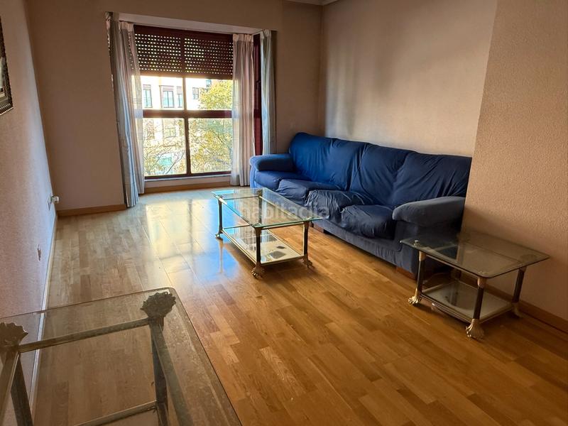 Foto 3557ac38-2cd3-400d-9344-94b1529f2247. Piso  exterior en urbanización de recién construccion en Madrid