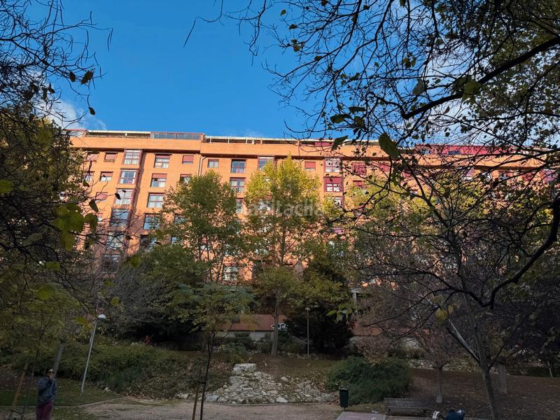 Foto 391fbfa2-c59a-4255-9554-a3ba2a7bc2d2. Piso  exterior en urbanización de recién construccion en Madrid