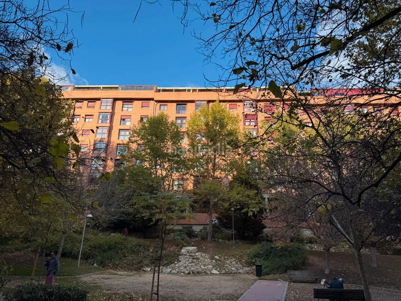 Foto dc25a42e-7663-407b-bfd6-090e453129c1. Piso  exterior en urbanización de recién construccion en Madrid