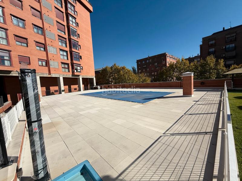 Foto ede7d6e6-0fae-46e1-8164-bd3e547cf51d. Piso  exterior en urbanización de recién construccion en Madrid